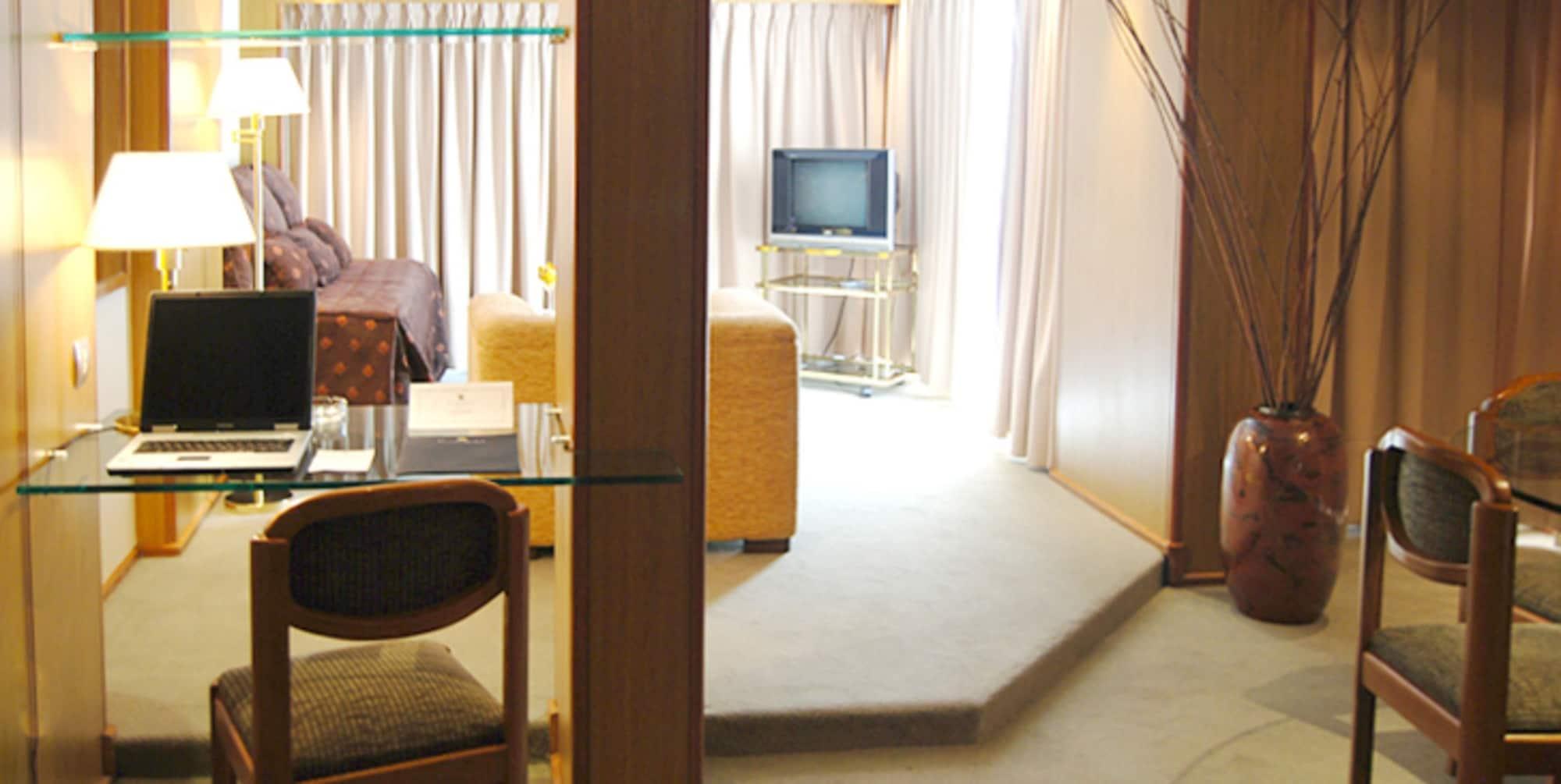 בואנוס איירס Hotel Conte מראה חיצוני תמונה