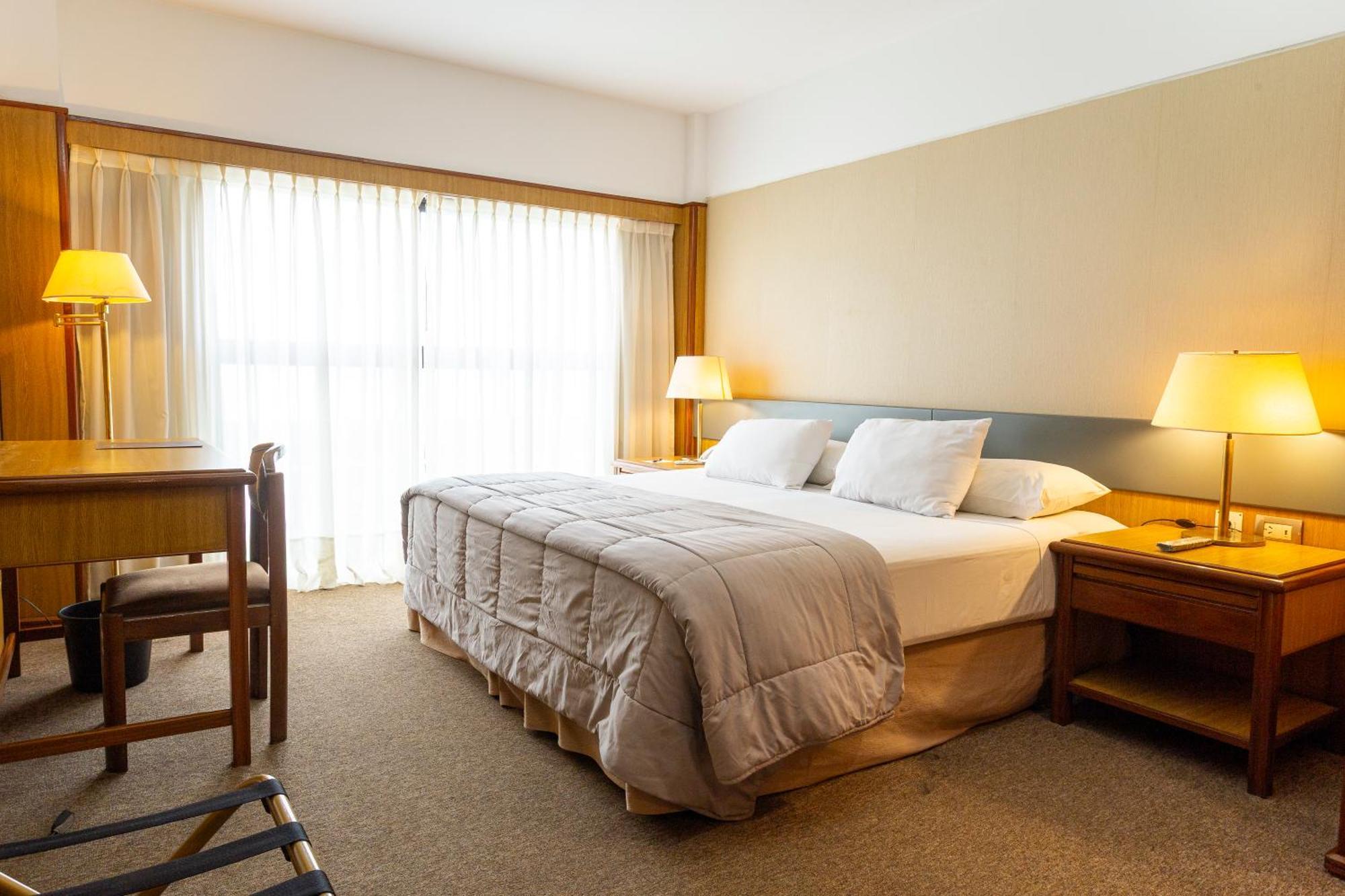 בואנוס איירס Hotel Conte מראה חיצוני תמונה